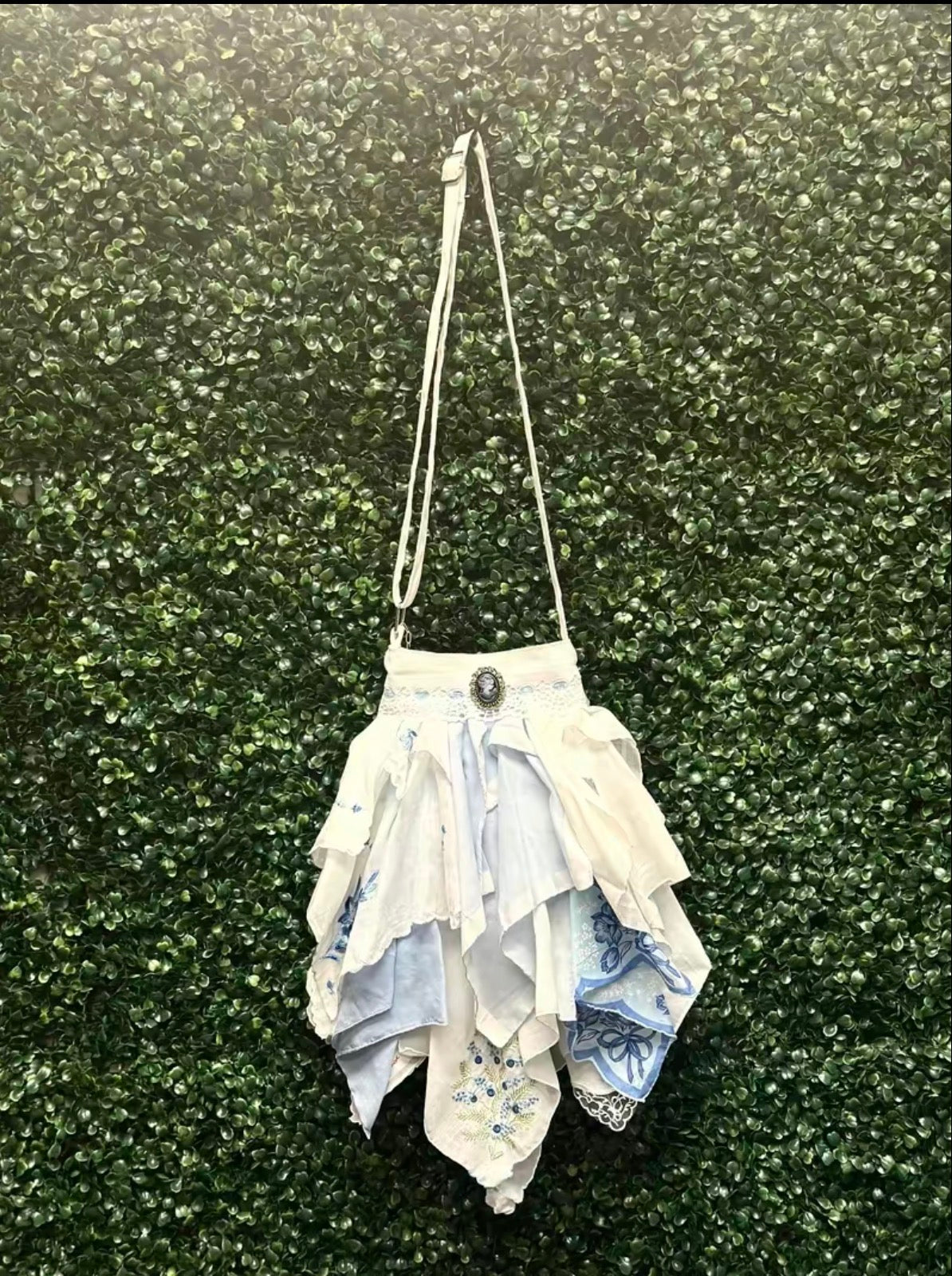 The Blue Lady Crossbody Snagbag by Karyn
