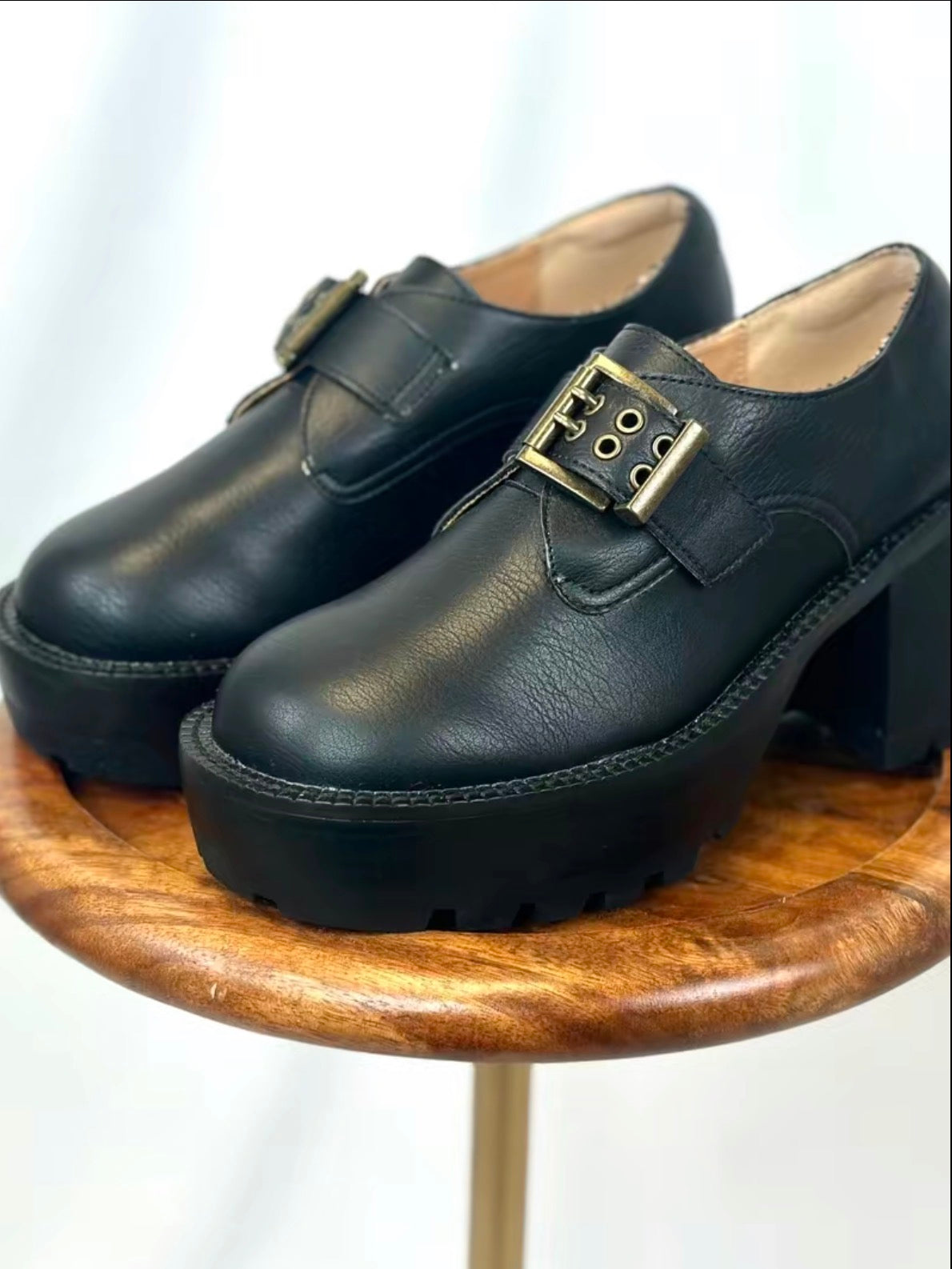 Oasis Society (Sarah) Platform Loafers