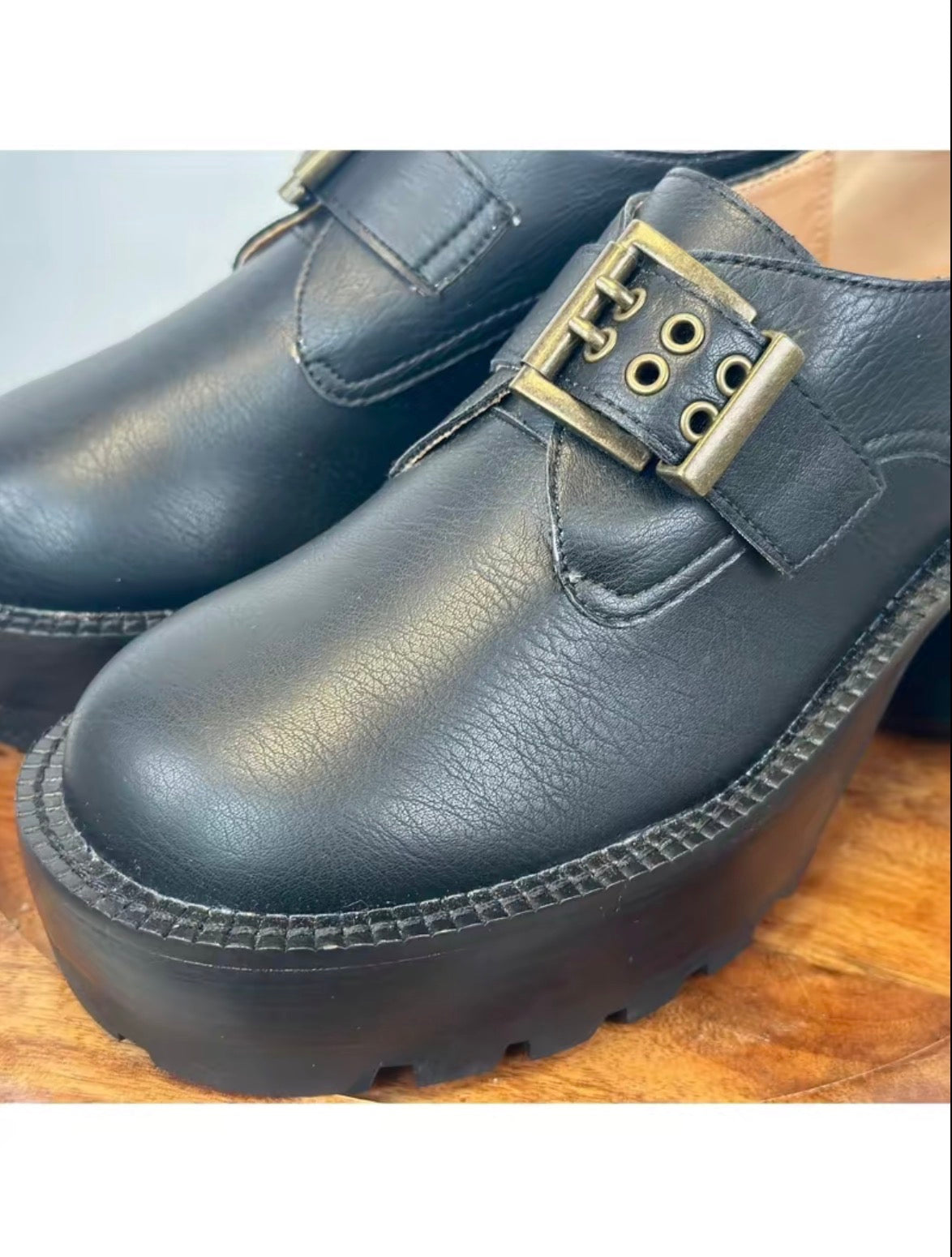 Oasis Society (Sarah) Platform Loafers