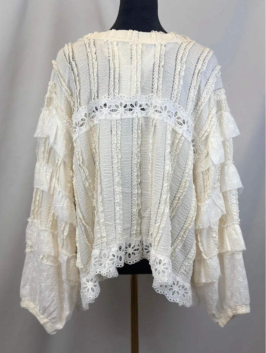 POL Ruffle Lace Long Sleeve Top